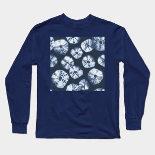 Shibori Kumo tie dye white dots over dark navy blue Long Sleeve T-Shirt